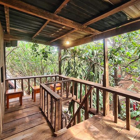 Ratanakiri Homestay & Jungle Trek Banlung 外观 照片