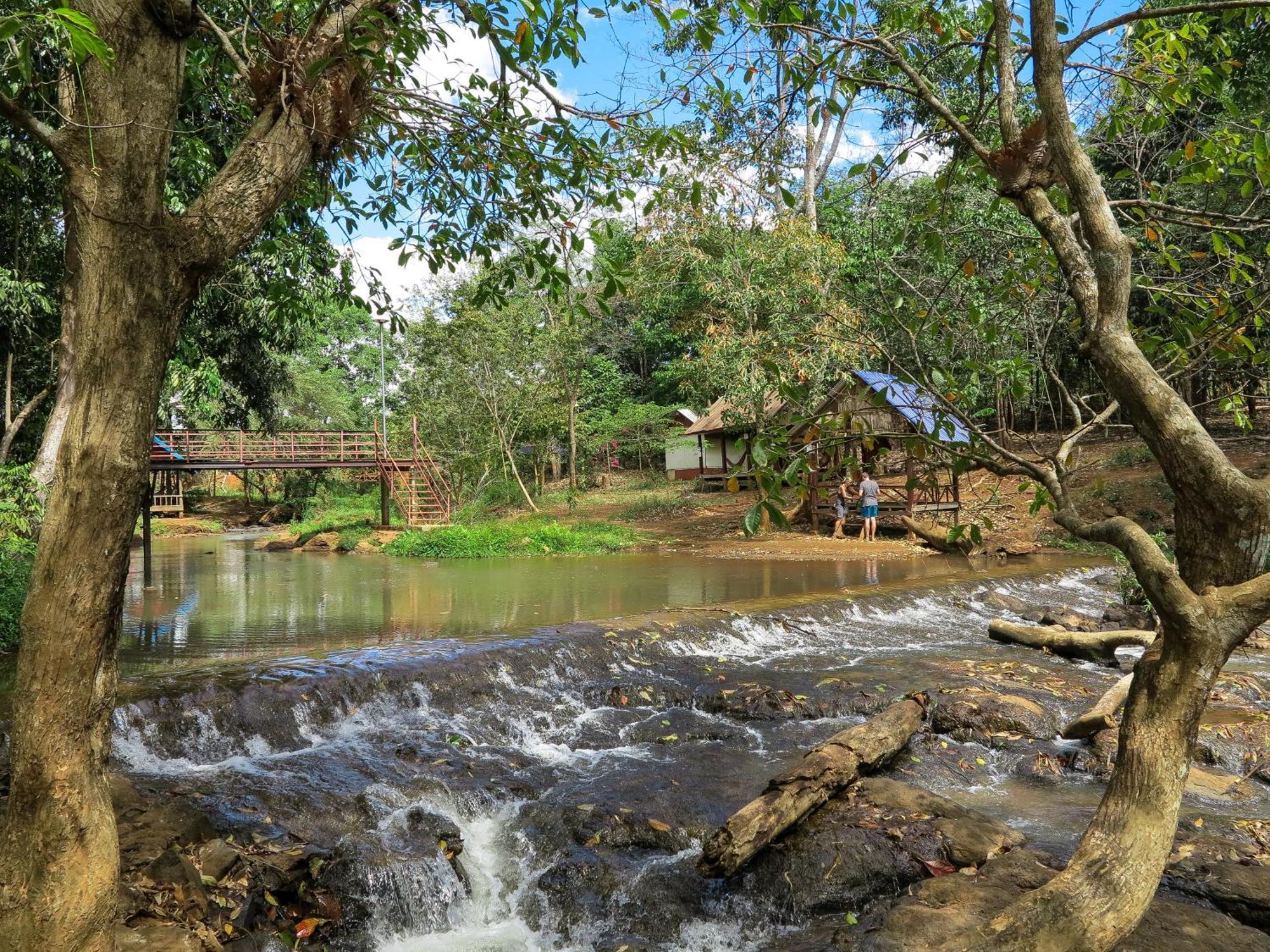 Ratanakiri Homestay & Jungle Trek Banlung 外观 照片