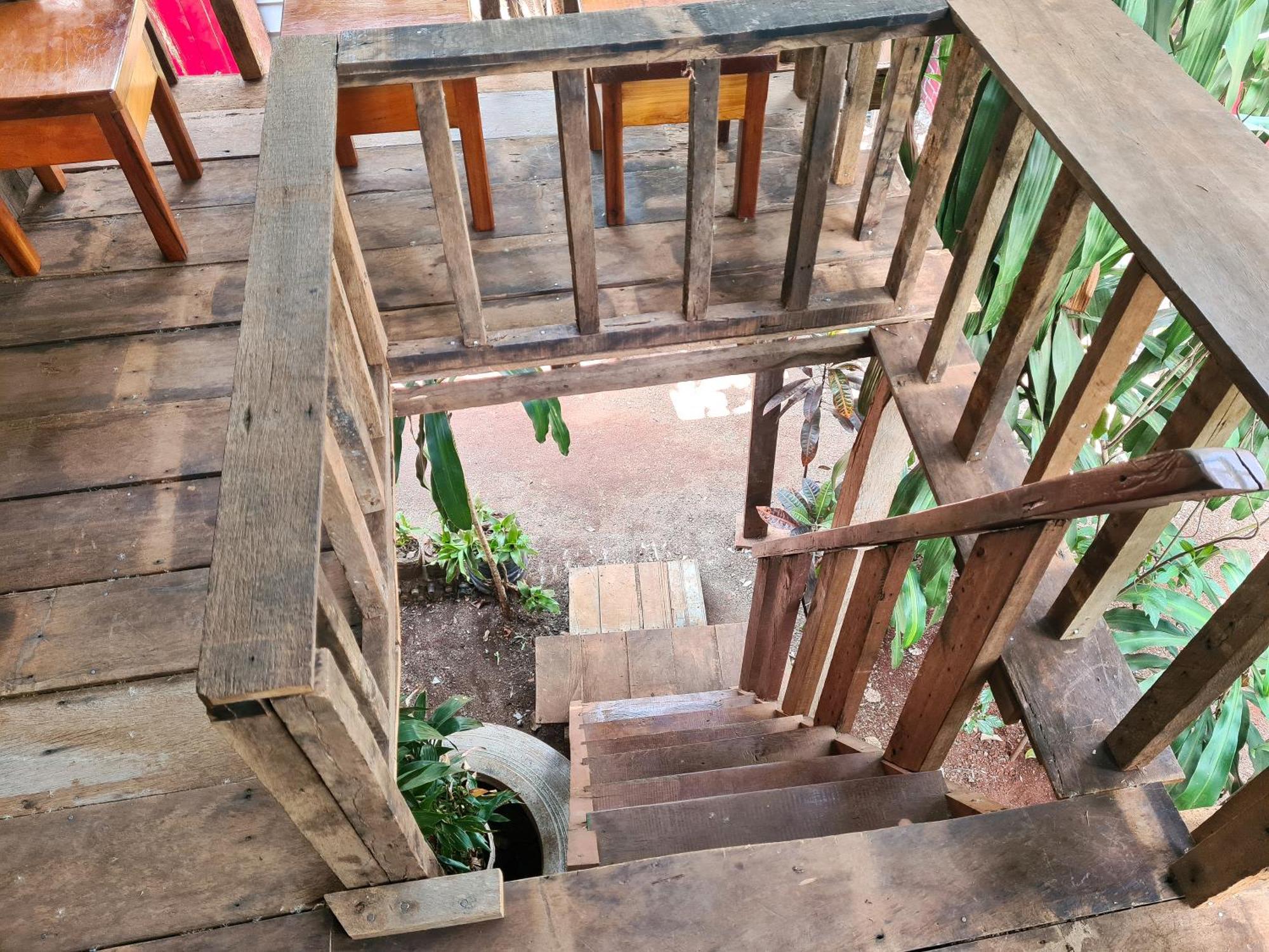 Ratanakiri Homestay & Jungle Trek Banlung 外观 照片