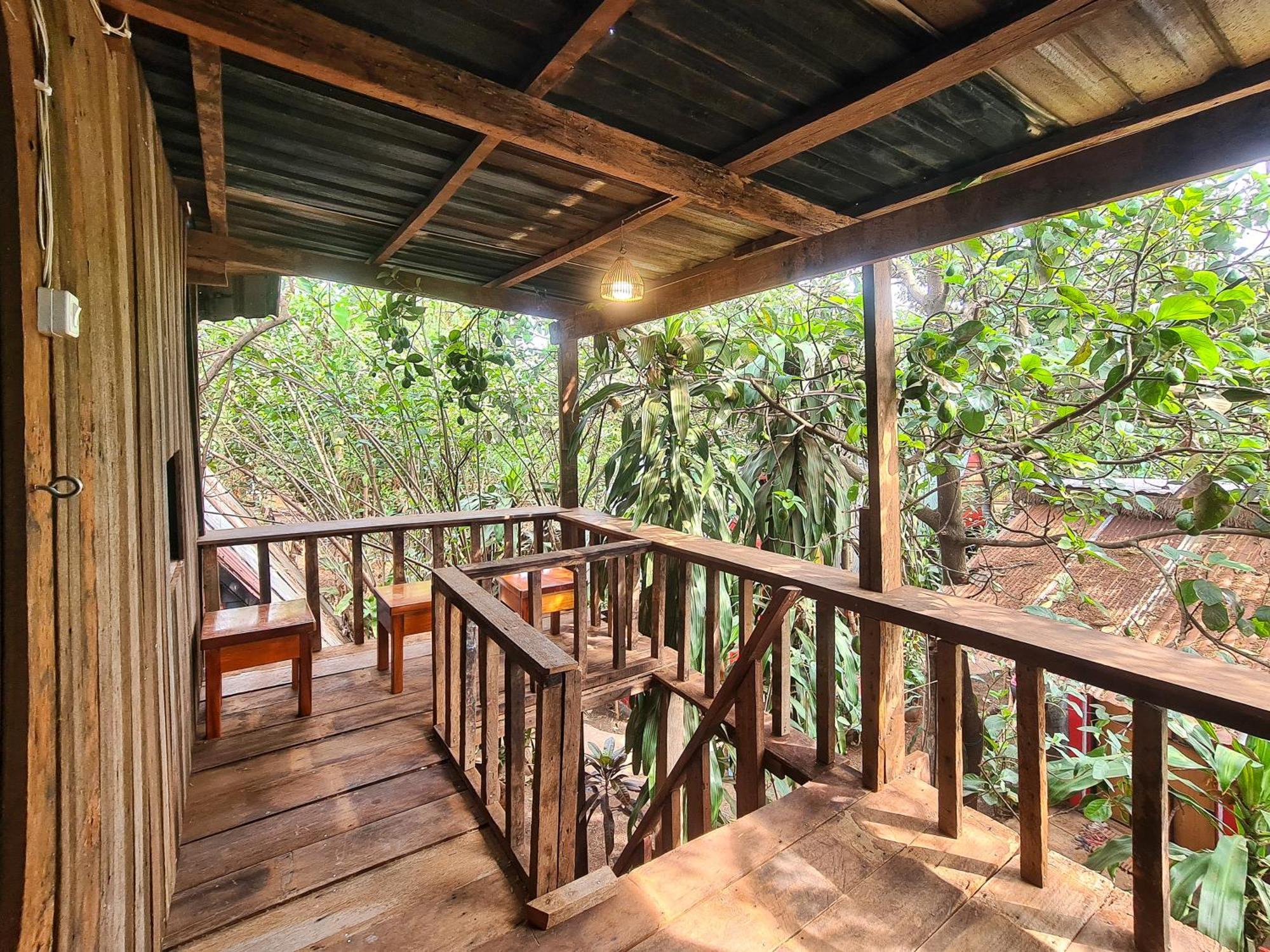 Ratanakiri Homestay & Jungle Trek Banlung 外观 照片