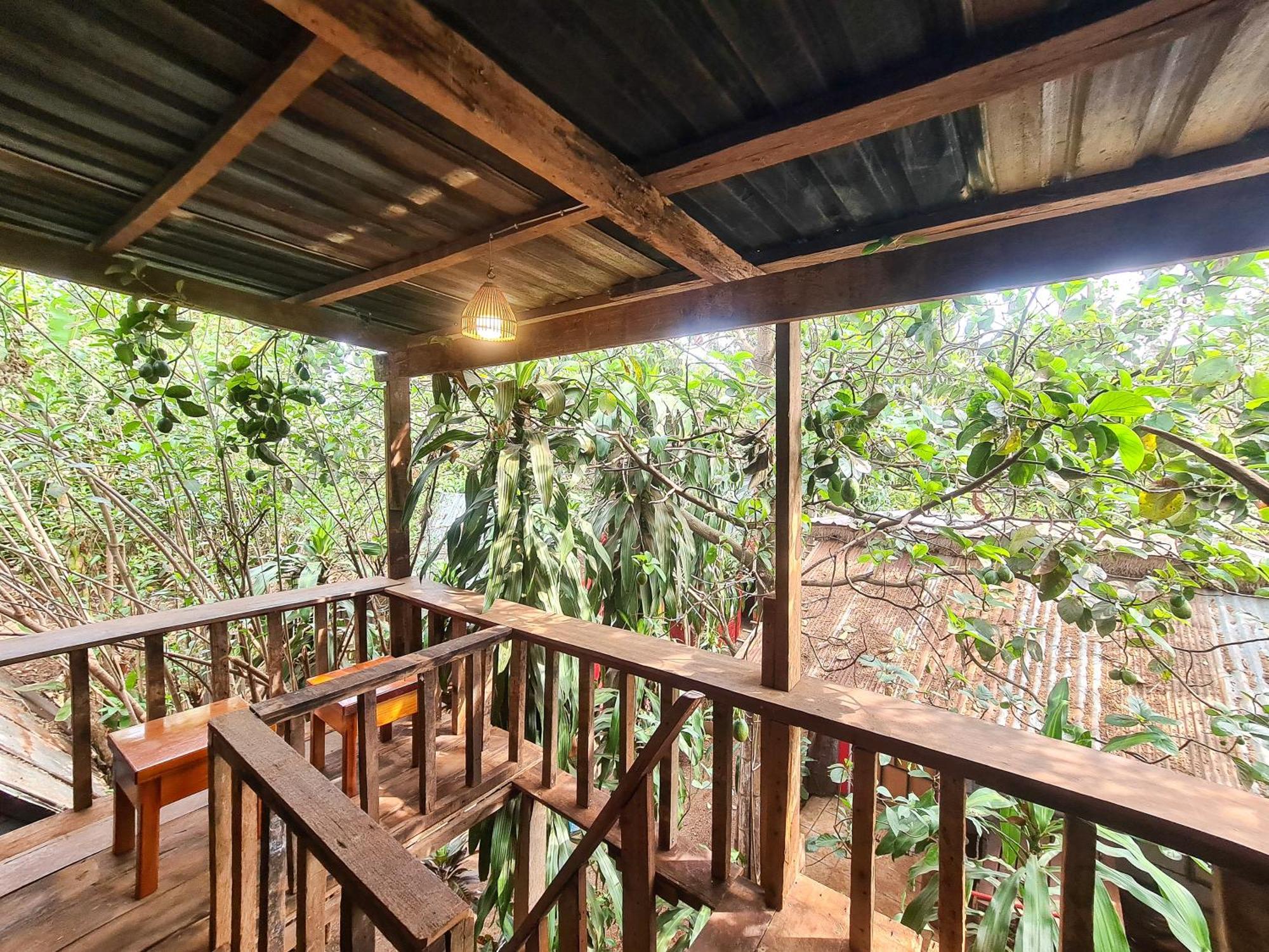 Ratanakiri Homestay & Jungle Trek Banlung 外观 照片